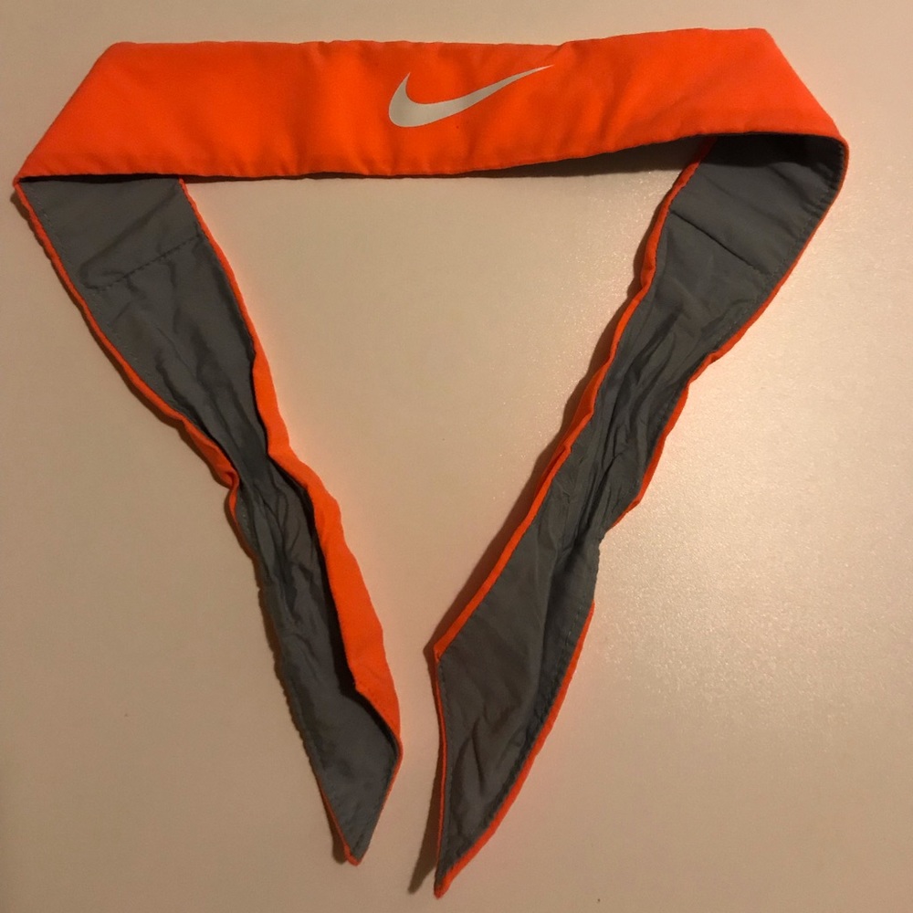 Nike headband